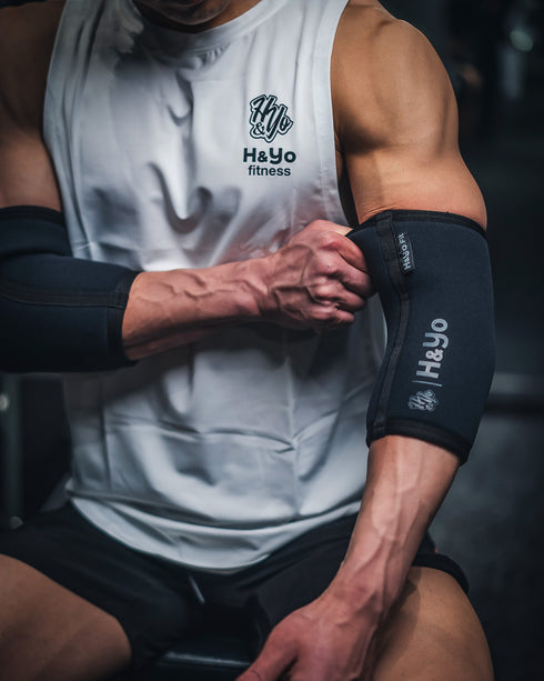 【初心者にも嬉しい肉厚クッション】強伸縮 エルボースリーブ(肘サポーター) Elbow Sleeves