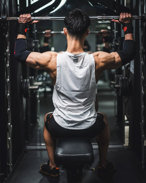 【初心者にも嬉しい肉厚クッション】強伸縮 エルボースリーブ(肘サポーター) Elbow Sleeves