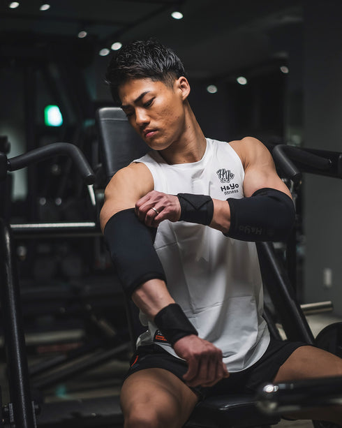 【初心者にも嬉しい肉厚クッション】強伸縮 エルボースリーブ(肘サポーター) Elbow Sleeves