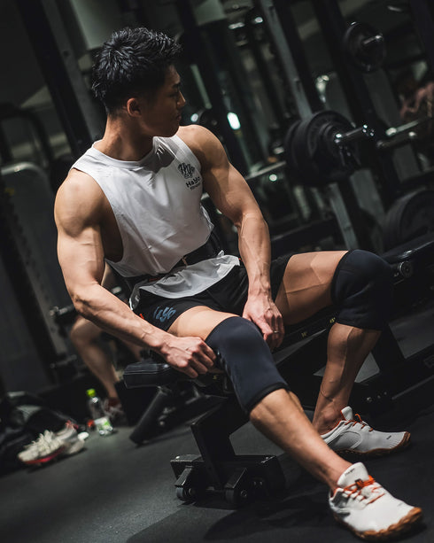 【初心者にも嬉しい肉厚クッション】強伸縮 ニースリーブ(膝サポーター)Knee Sleeves