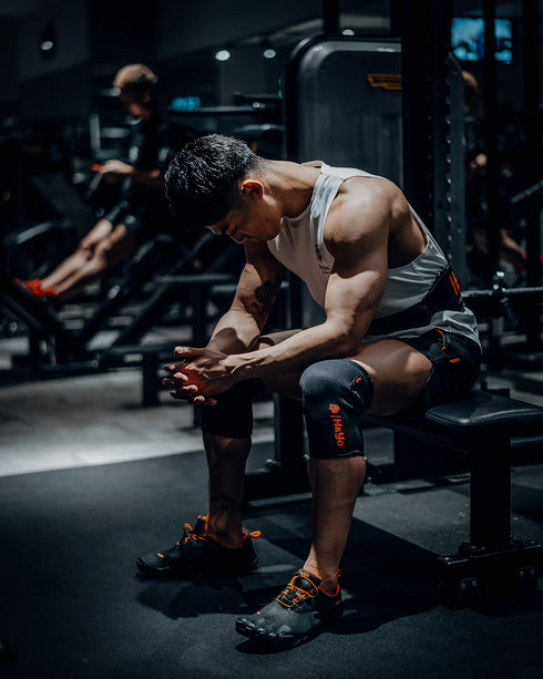 【初心者にも嬉しい肉厚クッション】強伸縮 ニースリーブ(膝サポーター)Knee Sleeves