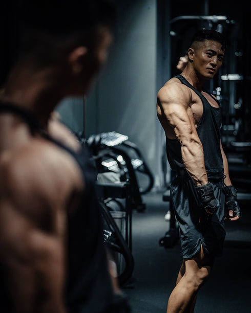 【着心地サラサラ】背中を魅せろ! トレーニング タンクトップ Yバックモデル