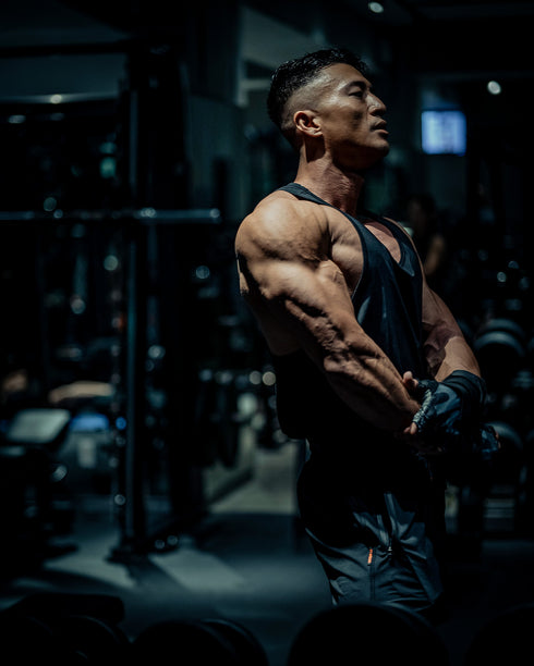 【着心地サラサラ】背中を魅せろ! トレーニング タンクトップ Yバックモデル