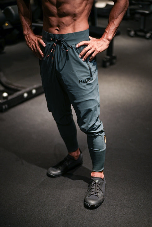 【鬼ストレッチ】 フレキシブルなハイリブジョガーパンツ