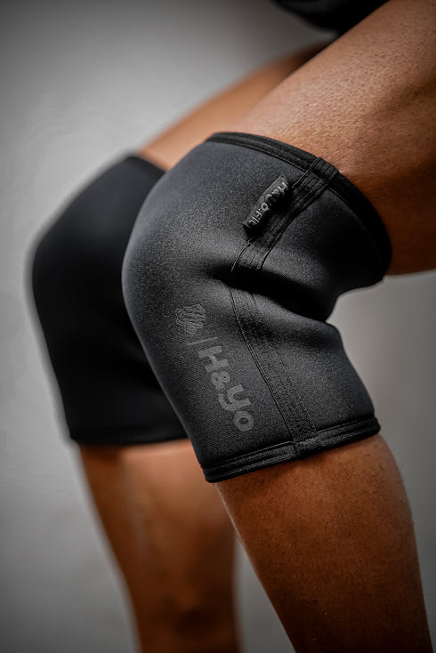 【初心者にも嬉しい肉厚クッション】強伸縮 ニースリーブ(膝サポーター)Knee Sleeves