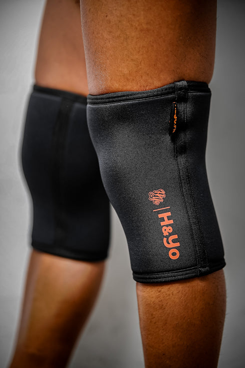 【初心者にも嬉しい肉厚クッション】強伸縮 ニースリーブ(膝サポーター)Knee Sleeves