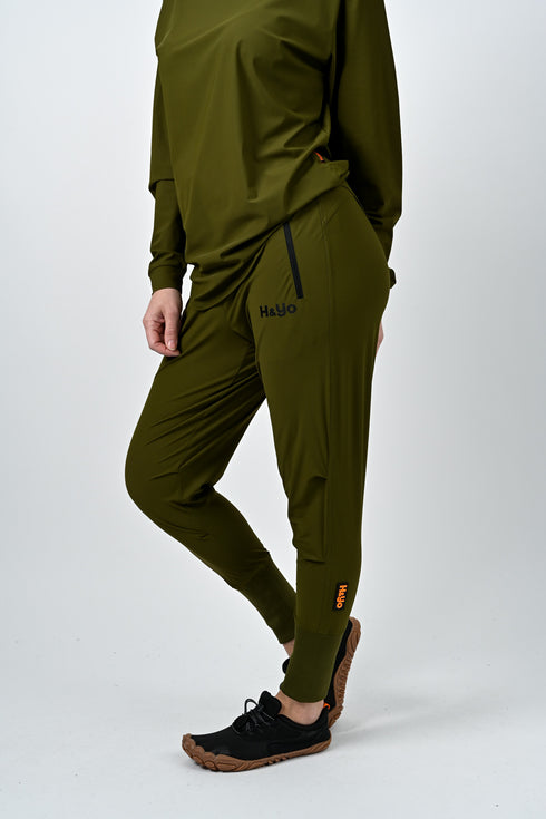 【鬼ストレッチ】 フレキシブルなハイリブジョガーパンツ