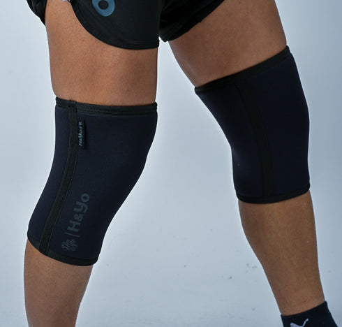 【初心者にも嬉しい肉厚クッション】強伸縮 ニースリーブ(膝サポーター)Knee Sleeves