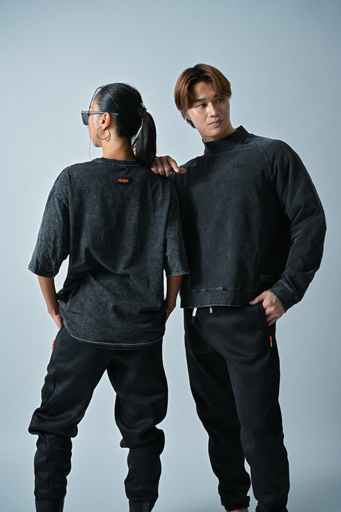 【ストレッチデニム風】アスレジャー ハイネックスウェット【ストーンウォッシュ】