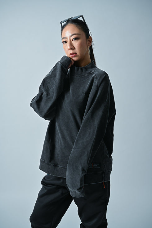 【ストレッチデニム風】アスレジャー ハイネックスウェット【ストーンウォッシュ】