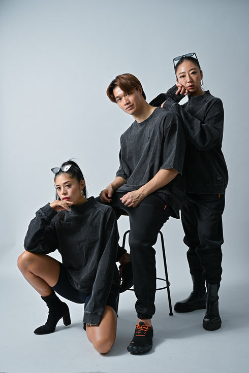 【ストレッチデニム風】アスレジャー ハイネックスウェット【ストーンウォッシュ】