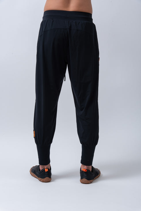 【鬼ストレッチ】 フレキシブルなハイリブジョガーパンツ